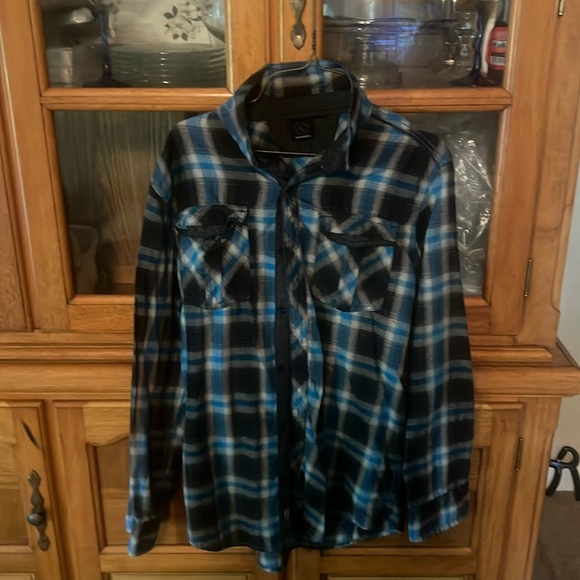 Men’s shirt - Picture 1 of 3